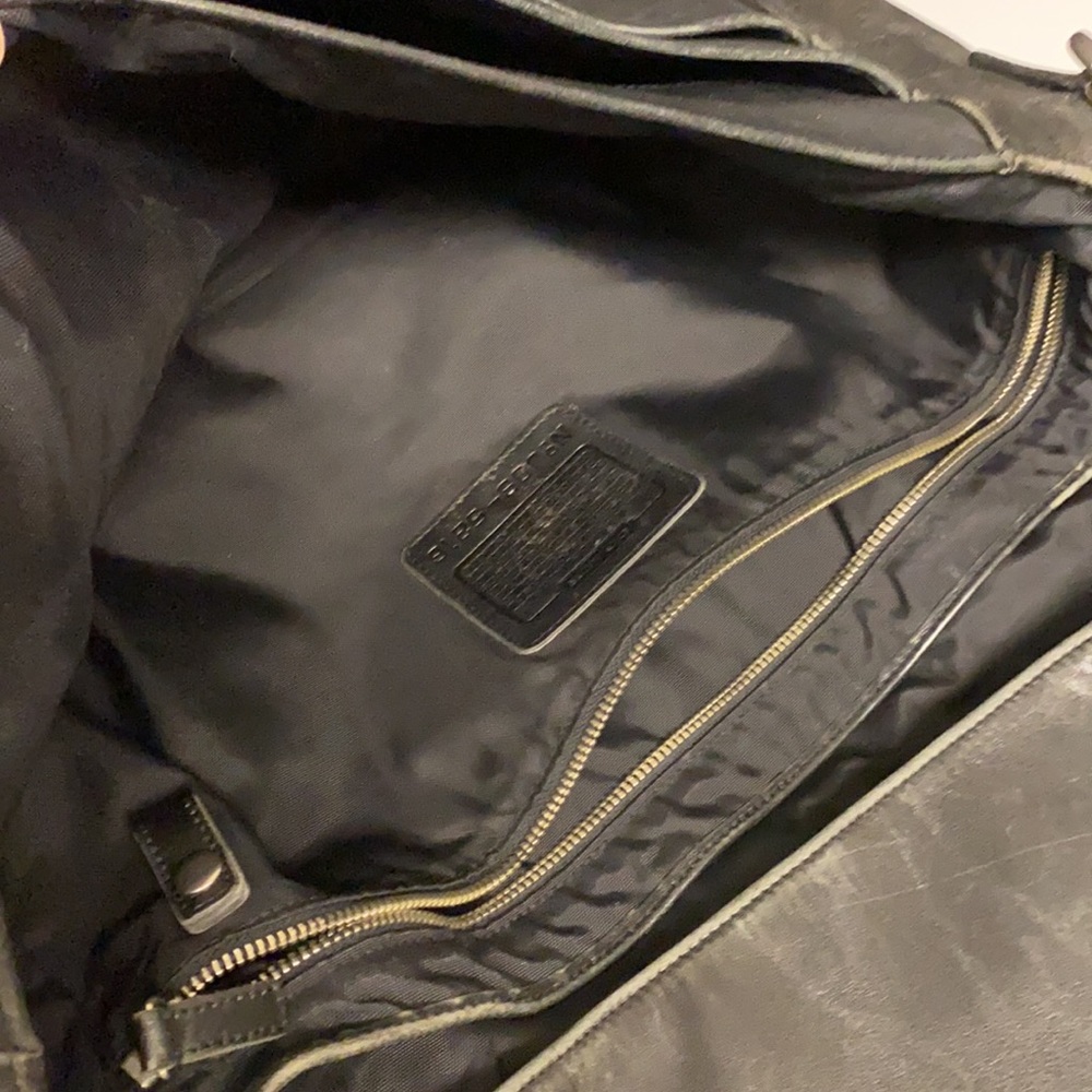 Coach Leather Computer Bag Flapped Shoulder Bag - Picture 13 of 17